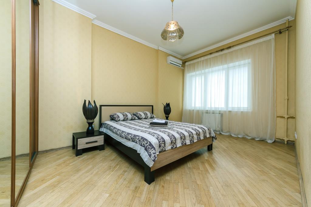 Apartment On Khreshchatyk Kiew Exterior foto